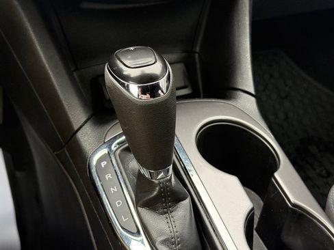 Used 2018 Chevrolet Cruze LT image 21