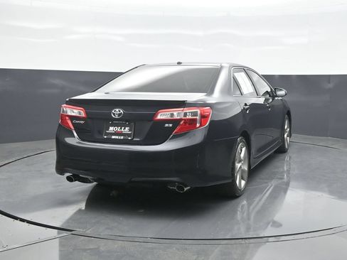 Used 2012 Toyota Camry SE FWD image 6