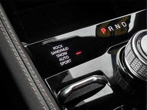 Used 2022 Jeep Grand Cherokee Summit image 28