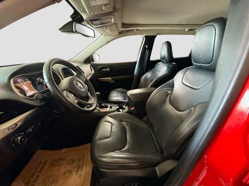 Used 2018 Jeep Cherokee Limited AWD/4WD image 22