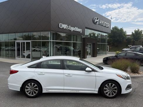 Used 2017 Hyundai Sonata Sport w/ Winter Weather Package FWD image 3