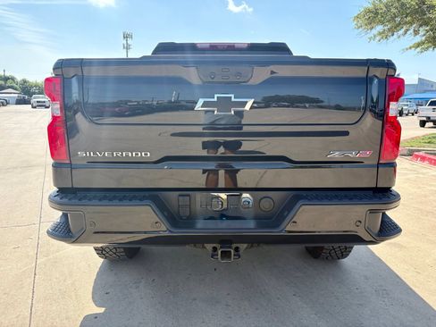 Used 2026 Chevrolet Silverado 1500 ZR2 AWD/4WD image 6