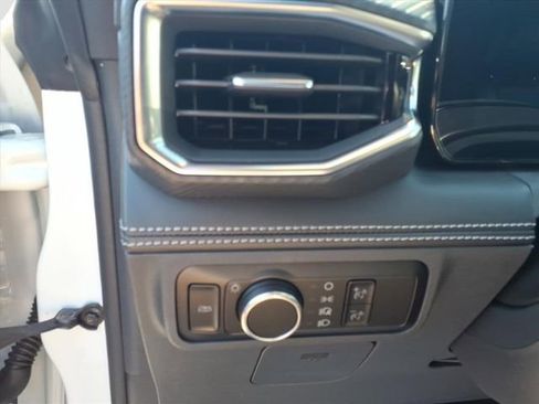 Used 2024 Ford Mustang GT Premium image 15