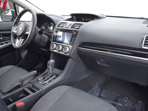 Used 2017 Subaru Crosstrek 2.0i Limited image 11