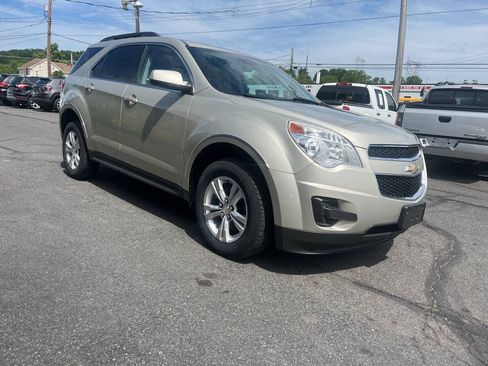 Used 2015 Chevrolet Equinox LT w/ Driver Convenience Package AWD/4WD image 4