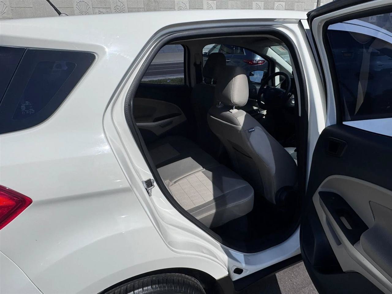 Used 2018 Ford EcoSport S FWD image 33