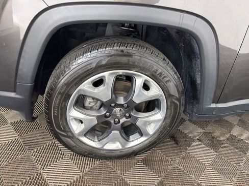 Used 2019 Jeep Compass Limited image 32