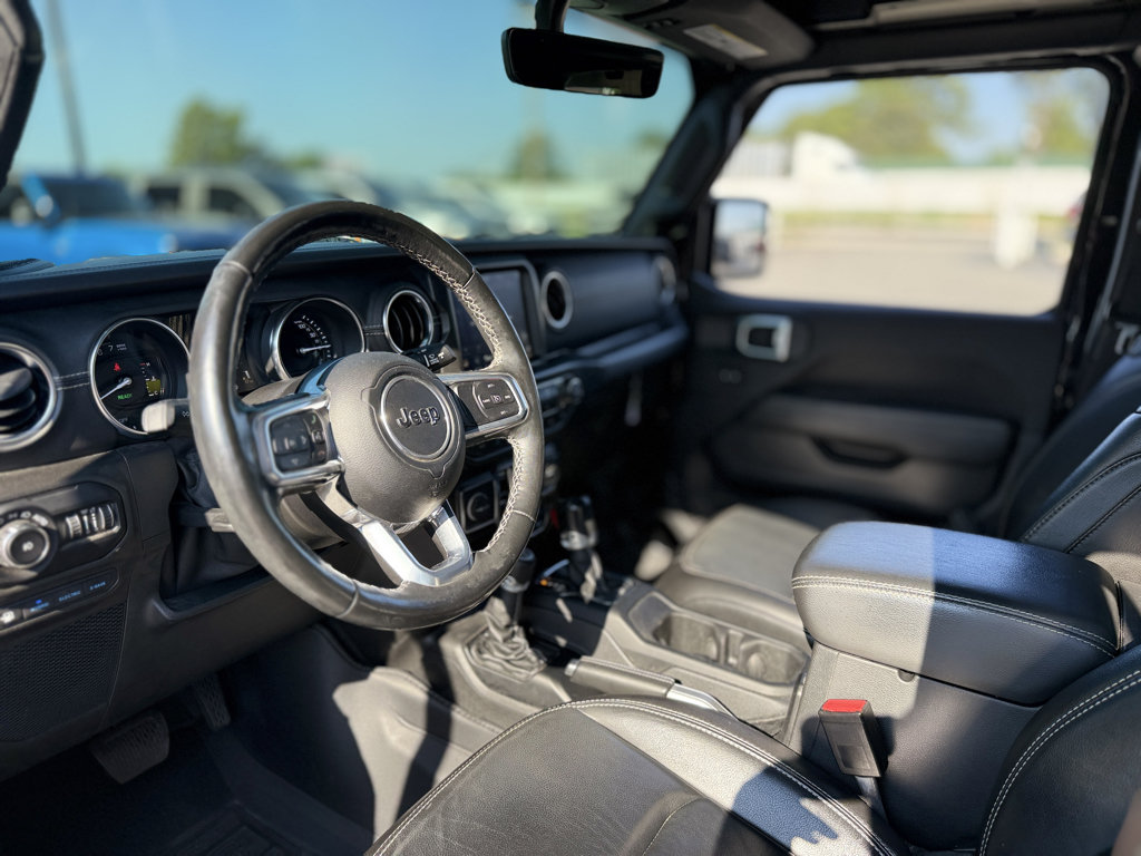 Used 2021 Jeep Wrangler Unlimited Sahara w/ Cold Weather Group AWD/4WD image 21