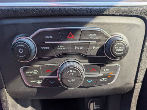 Used 2019 Dodge Charger R/T RWD image 27