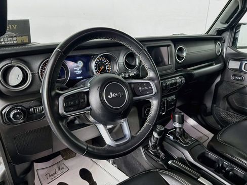 Used 2021 Jeep Wrangler Unlimited Sahara AWD/4WD image 9