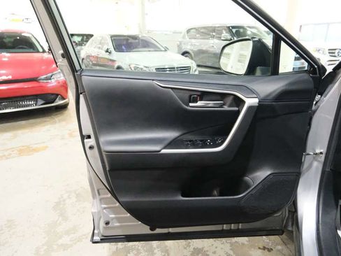 Used 2021 Toyota RAV4 XSE image 17