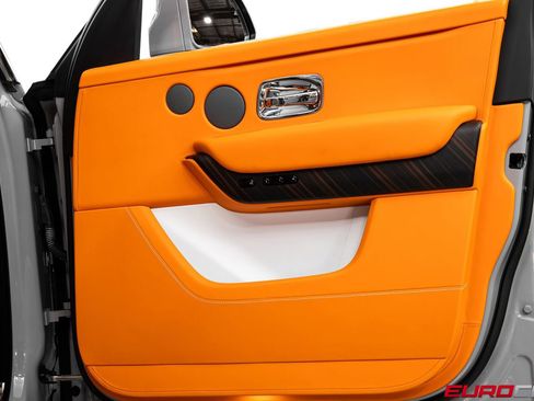 Used 2023 Rolls-Royce Cullinan image 24