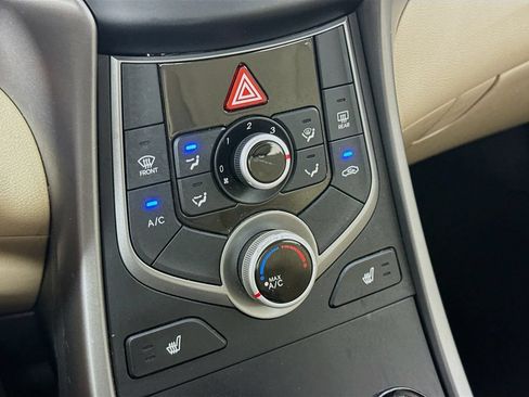 Used 2016 Hyundai Elantra Value Edition FWD image 18