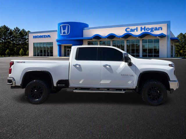Used 2024 Chevrolet Silverado 2500 LTZ AWD/4WD image 13