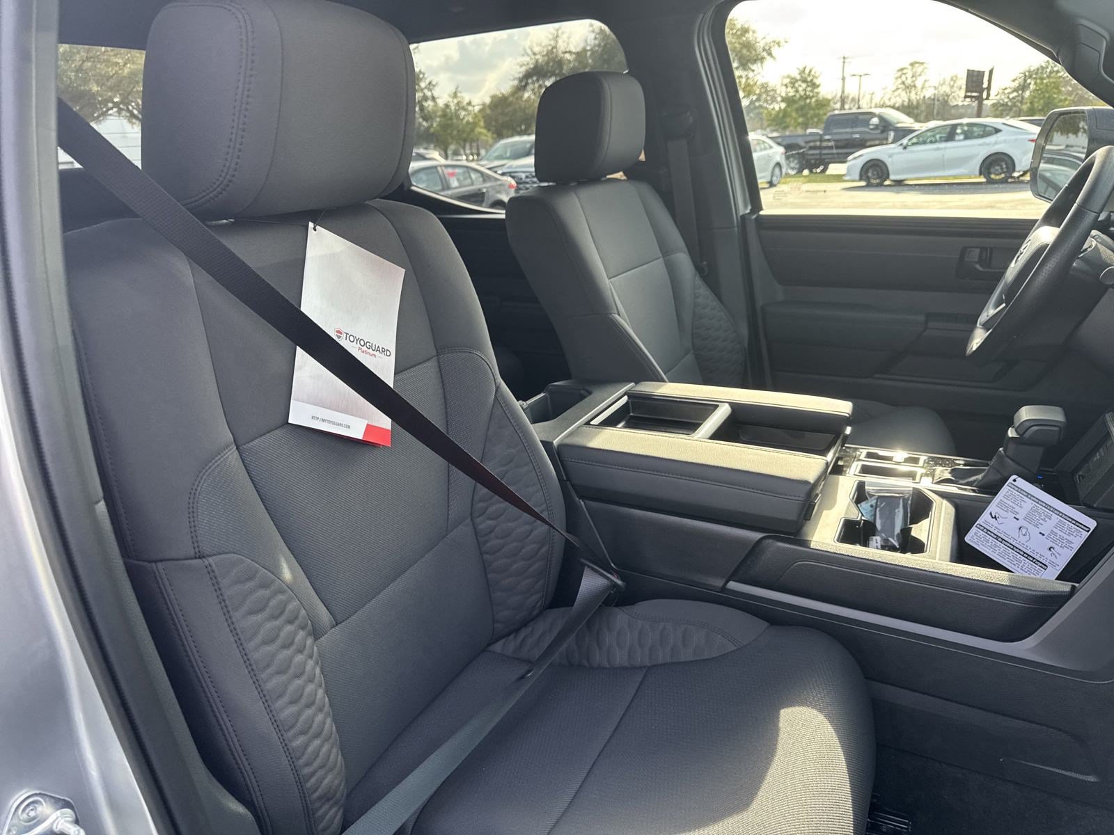 New 2025 Toyota Tundra SR w/ SR Tow Package AWD/4WD image 32