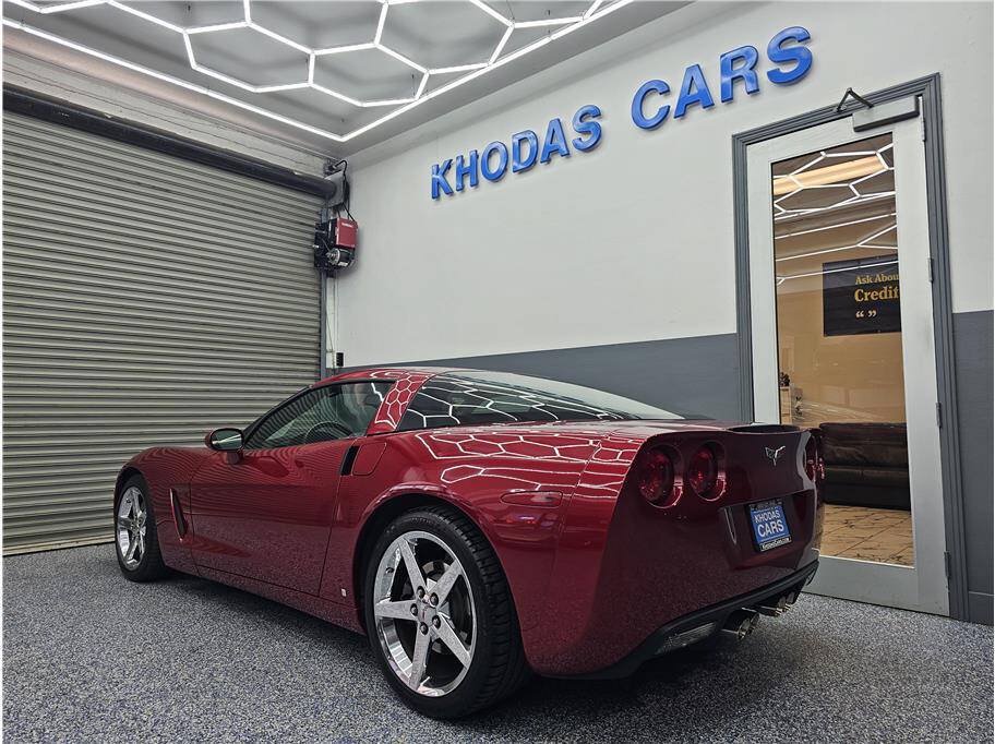 Used 2008 Chevrolet Corvette Coupe w/ Preferred Equipment Group RWD image 3