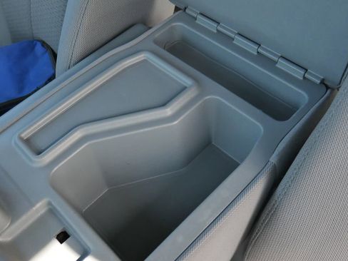 Used 2014 Ford F150 XLT w/ XLT Chrome Package image 29