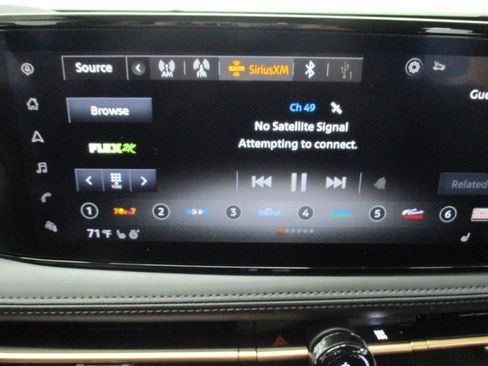 Used 2023 Nissan Ariya AWD image 30