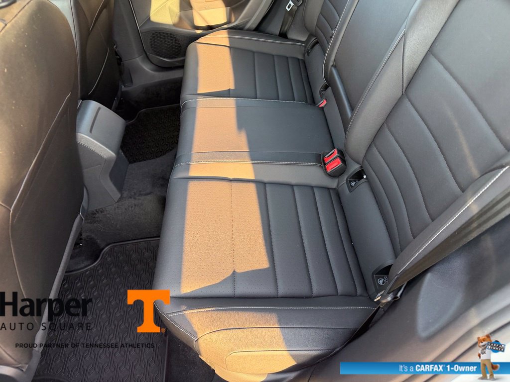 Used 2024 Volkswagen Jetta SE w/ Panoramic Sunroof Package FWD image 10