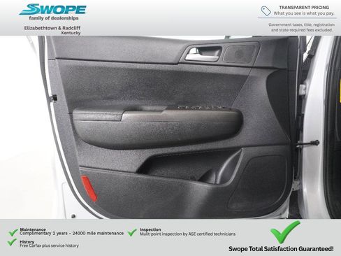 Used 2022 Kia Sportage LX AWD/4WD image 13