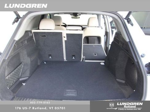 Certified 2025 Audi Q5 Premium w/ Convenience Package AWD/4WD image 12