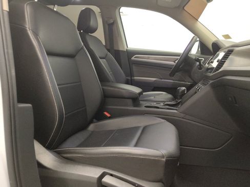 Used 2021 Volkswagen Atlas SE w/ Panoramic Sunroof Package FWD image 21