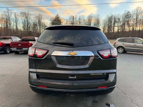Used 2015 Chevrolet Traverse LT image 6
