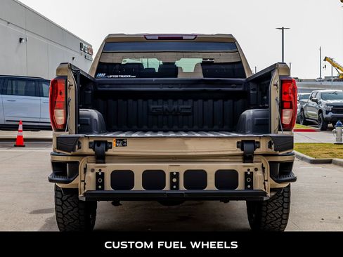 Used 2022 GMC Sierra 1500 Elevation image 9