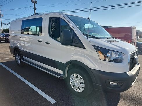 Used 2025 Ford Transit 250 Low Roof w/ Exterior Upgrade Package RWD image 5