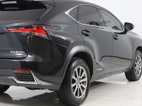 Used 2018 Lexus NX 300h AWD image 41
