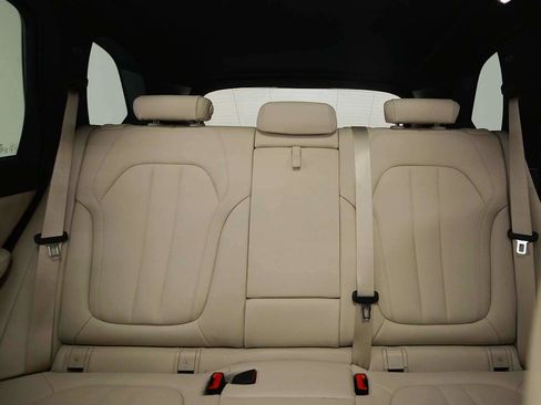 Used 2019 BMW X5 xDrive40i w/ Convenience Package image 9