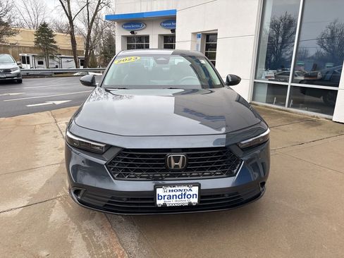 Used 2023 Honda Accord EX-L image 2