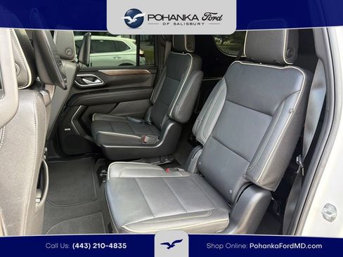 Used 2023 Chevrolet Suburban Premier AWD/4WD image 23