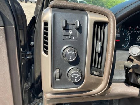 Used 2019 GMC Sierra 2500 Denali AWD/4WD image 23