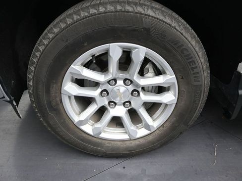 Used 2022 Chevrolet Silverado 1500 LT image 9