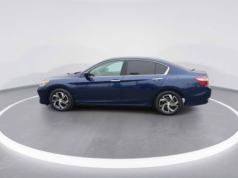 Used 2017 Honda Accord LX image 5