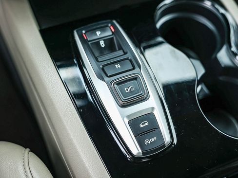 Used 2016 Honda Pilot Elite image 32