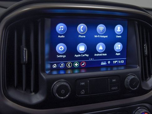 Used 2022 Chevrolet Colorado Z71 image 7