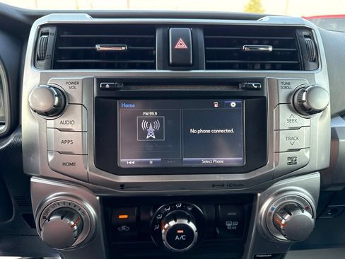 Used 2016 Toyota 4Runner SR5 AWD/4WD image 16