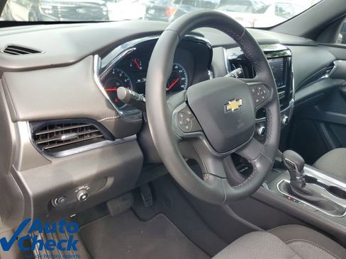 Used 2023 Chevrolet Traverse LT FWD image 19