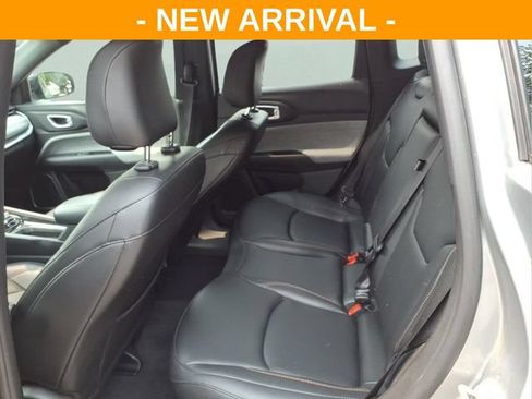 Used 2024 Jeep Compass Latitude AWD/4WD image 13