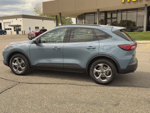 Used 2026 Ford Escape ST-Line AWD/4WD image 6