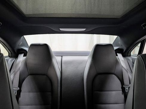 Used 2014 Mercedes-Benz E 350 4MATIC Coupe image 18