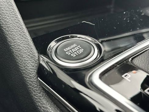 Used 2024 Kia Sportage EX image 17