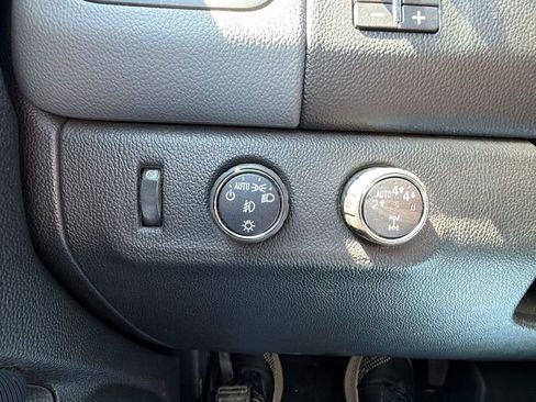 Used 2017 Chevrolet Colorado Z71 image 25