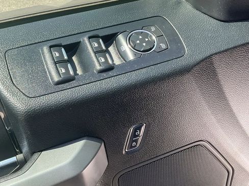 Used 2017 Ford F150 XLT w/ Equipment Group 302A Luxury image 22