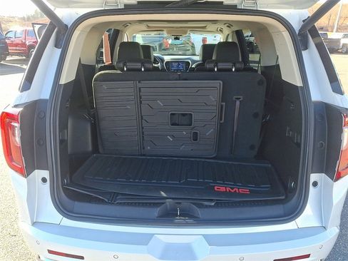 Used 2022 GMC Acadia Denali w/ Denali Ultimate Package image 29