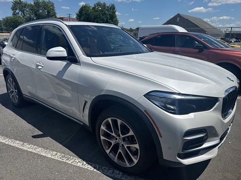 Used 2023 BMW X5 xDrive40i AWD/4WD image 3