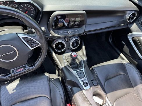 Used 2016 Chevrolet Camaro SS image 12