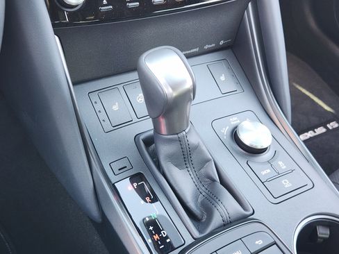 Certified 2025 Lexus IS 350 F Sport image 25